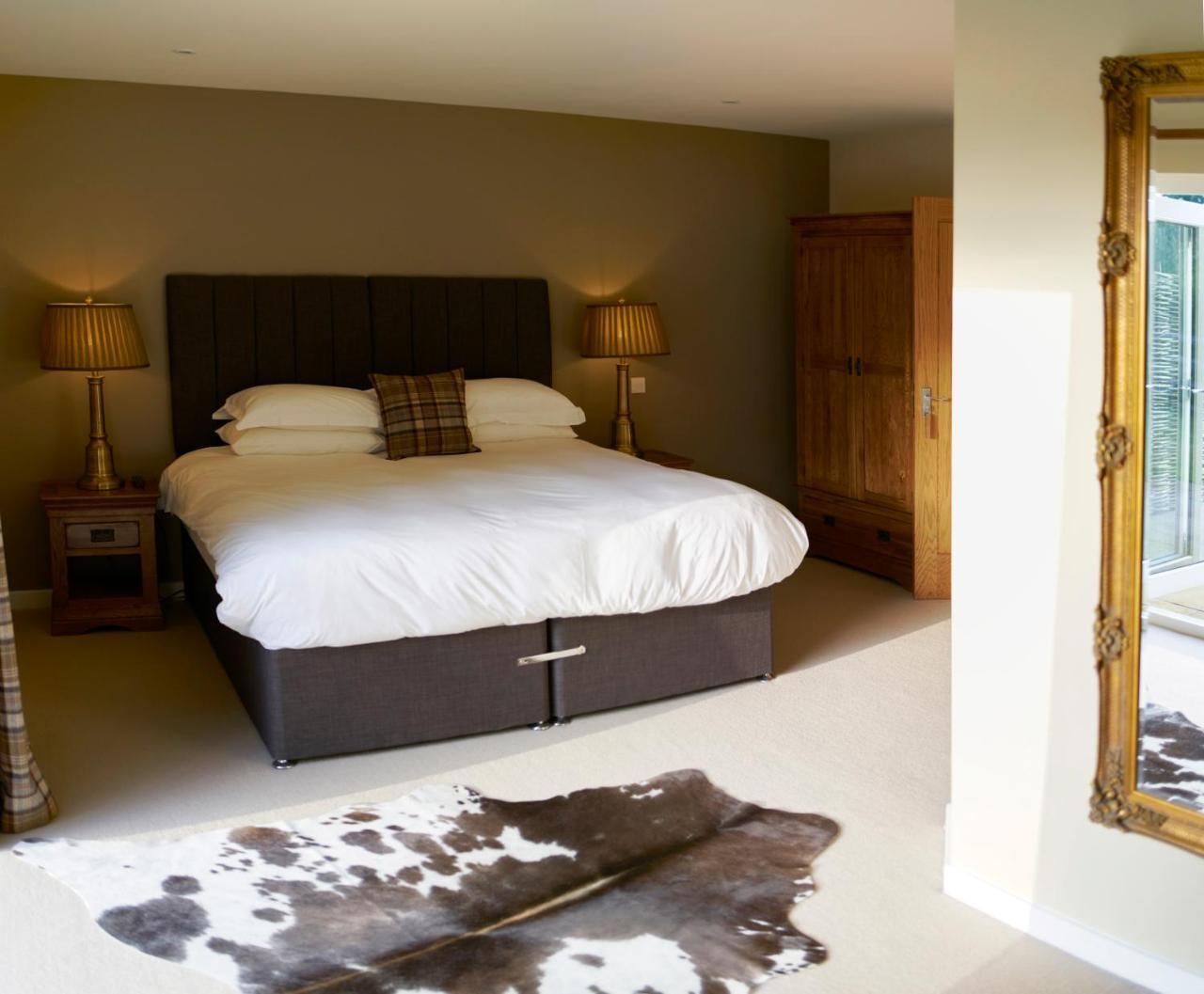 The Three Chimneys Country Pub Hotel Biddenden Екстериор снимка