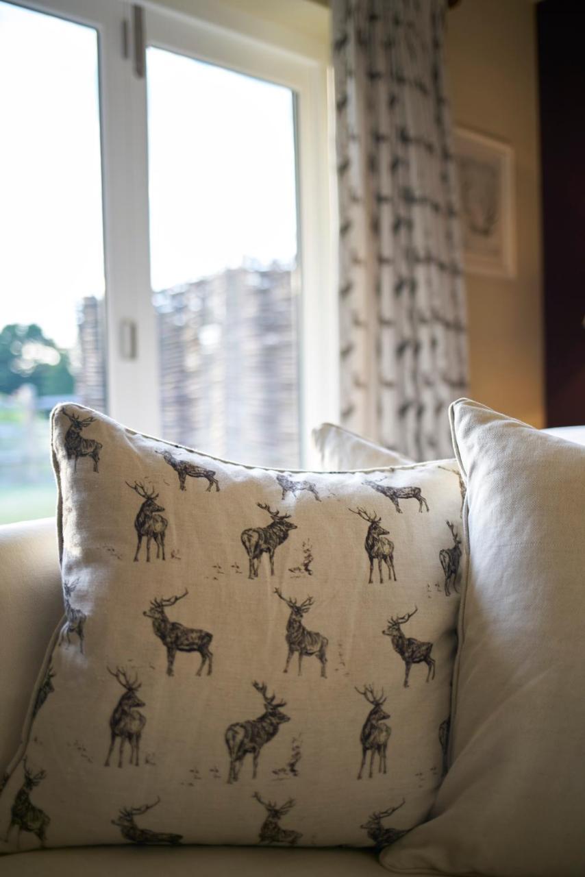 The Three Chimneys Country Pub Hotel Biddenden Екстериор снимка